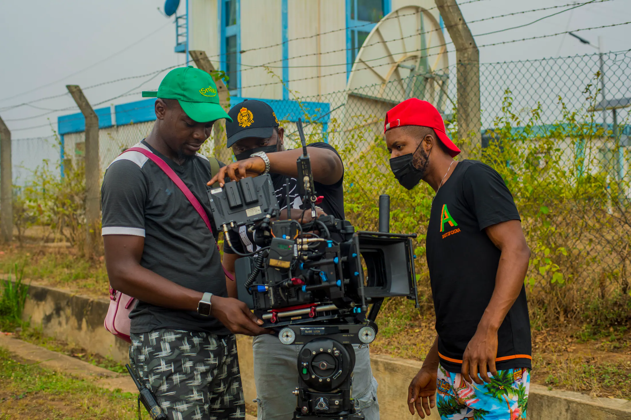 Kunle Afolayan production crew on set of swallowcrew 